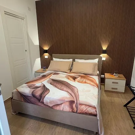 Annarita Boutique Nocleg ze śniadaniem 4*